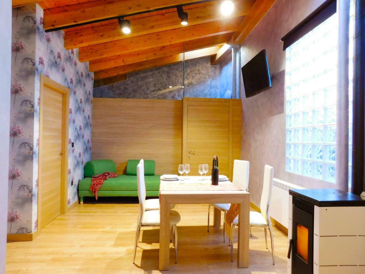 Apartamento Ribera Del Duero Reserva Tubilla del Lago エクステリア 写真